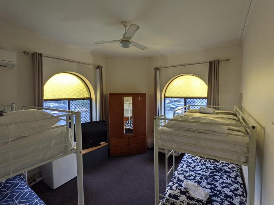 Australian Hotel Баллина Экстерьер фото